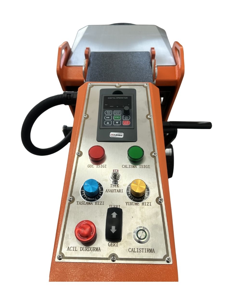 BETONİKS BDO 800 YARI OTOMATİK BETON SİLİM MAKİNESİ